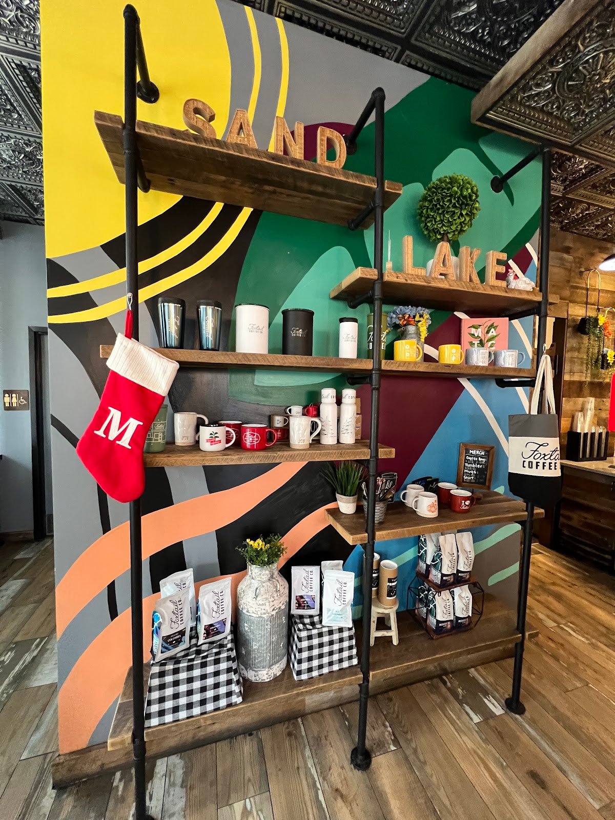 Foxtail Coffee Co and Kelly’s Ice Cream - Sand Lake specialty coffee shop in Orlando - photo 5