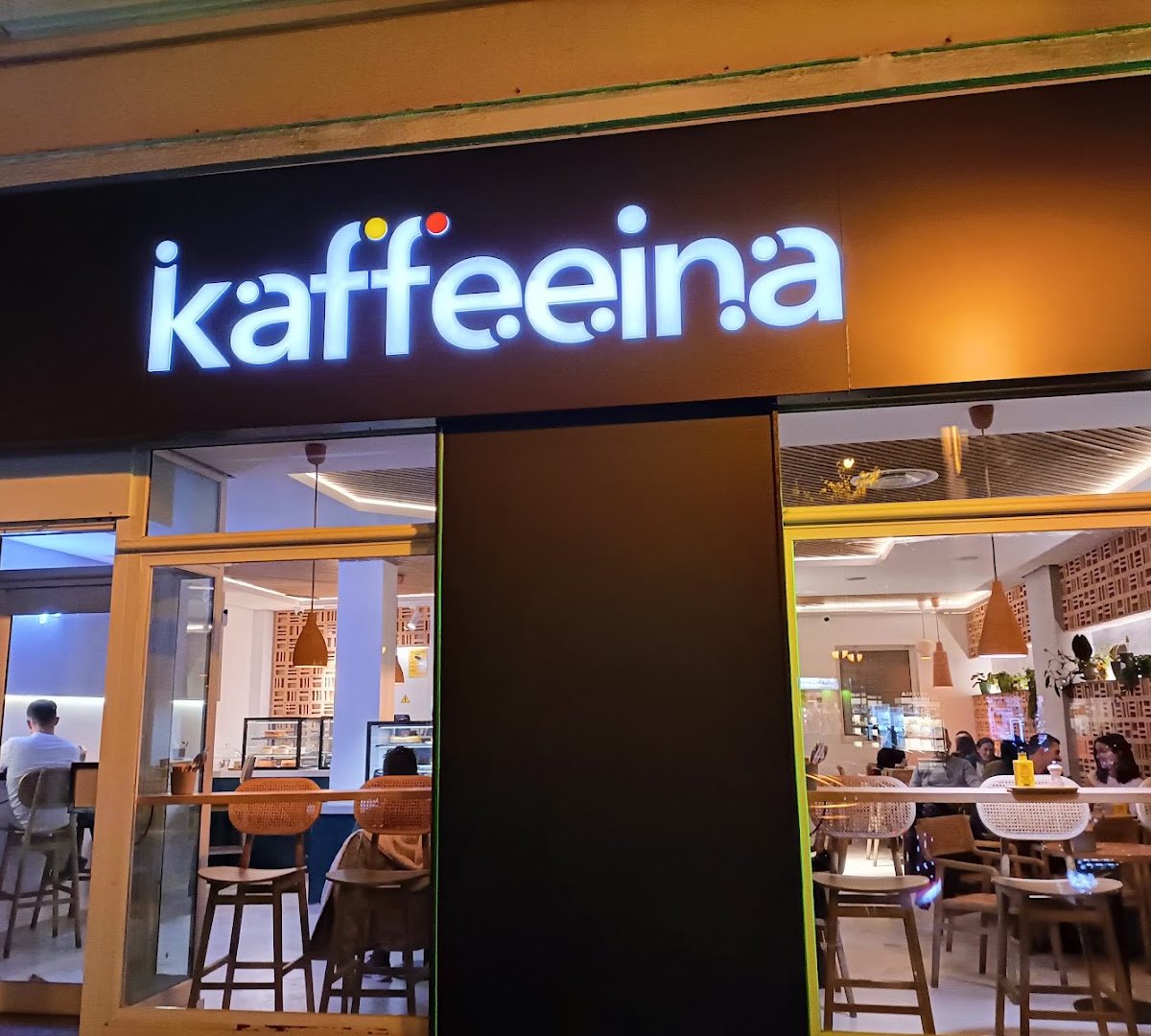 KAFFEEINA specialty coffee shop in Madrid - photo 5