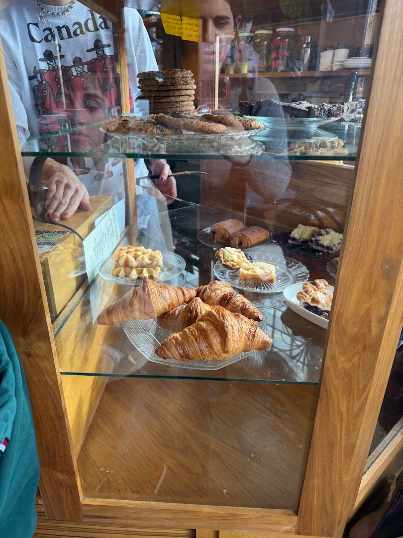 Lone Pine Coffee Roasters specialty coffee shop in Bend - photo 2