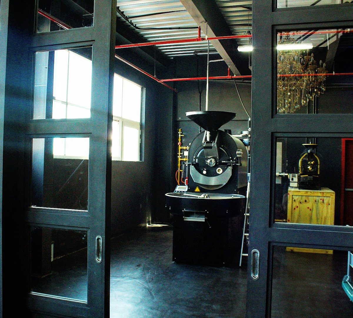 Emirati Coffee Roastery specialty coffee shop in Dubai - photo 7