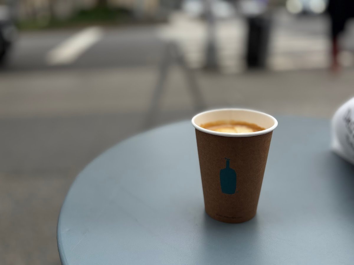 Blue Bottle Coffee specialty coffee shop in New York - photo 3