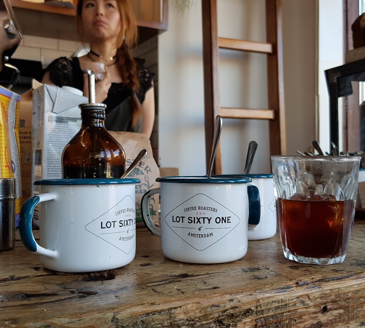LOT61 Coffee Roasters specialty coffee shop in Amsterdam - photo 14