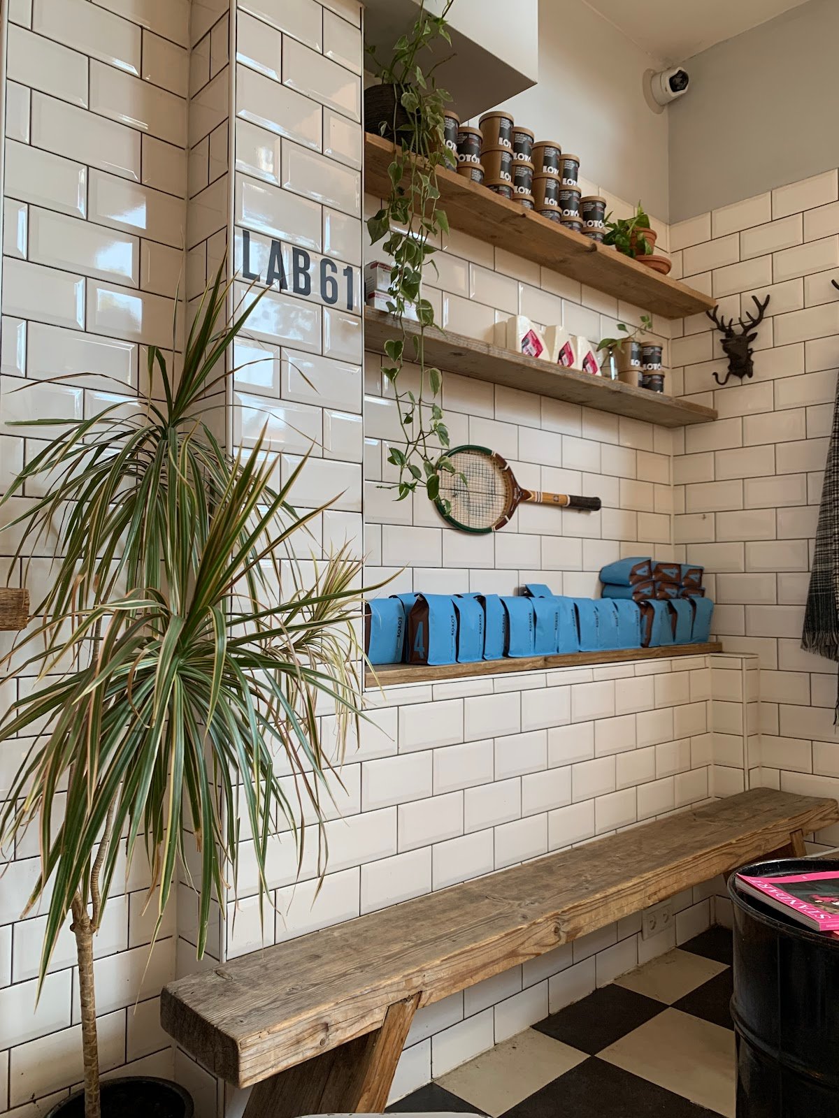 LOT61 Coffee Roasters specialty coffee shop in Amsterdam - photo 7