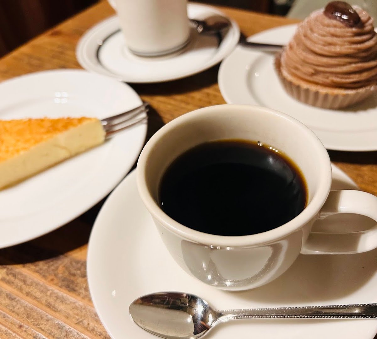 Coffee at Kanda Brazil, specialty coffee shop in Tokyo