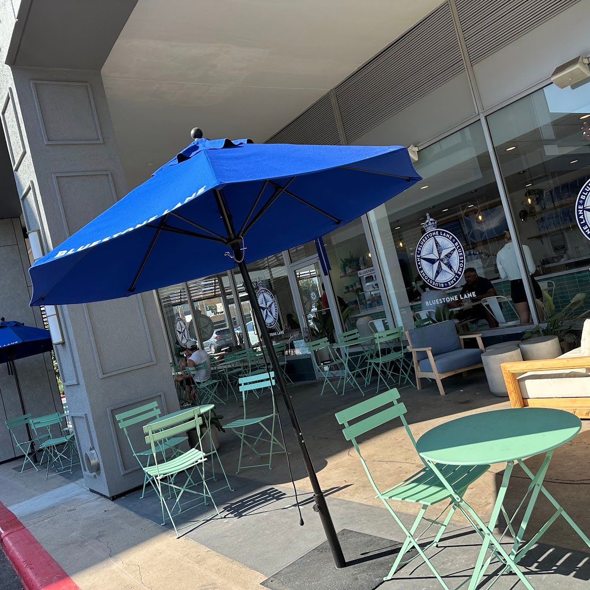 Bluestone Lane Post Oak Plaza Coffee Shop specialty coffee shop in Houston - photo 7