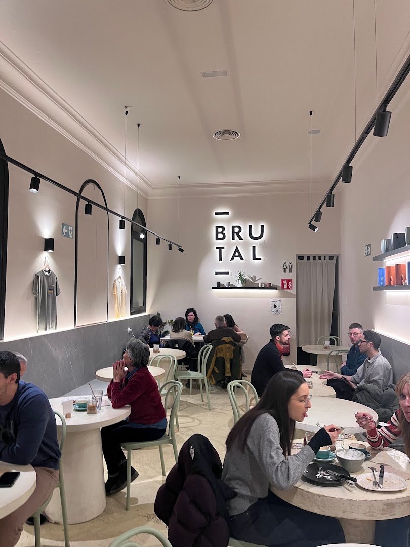 BRUTAL specialty coffee shop in Madrid - photo 10