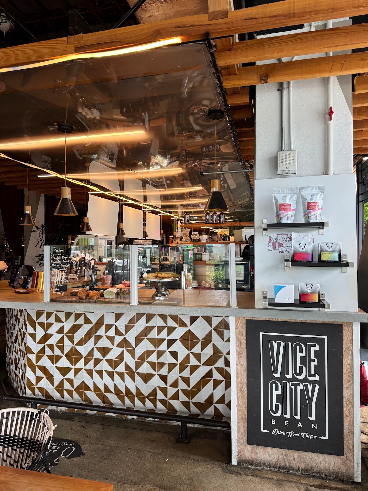 Vice City Bean Citadel specialty coffee shop in Miami - photo 6