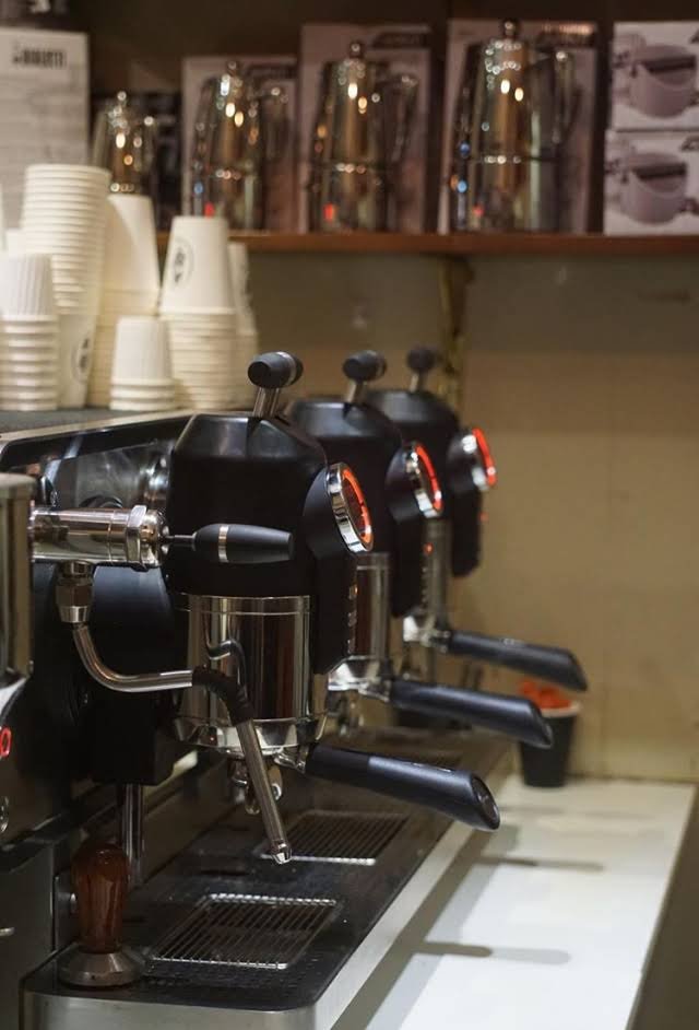 Quists Coffee specialty coffee shop in Melbourne - photo 11