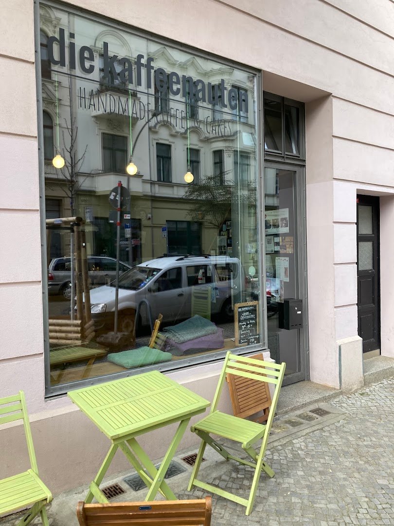 die Kaffeenauten specialty coffee shop in Berlin - photo 8