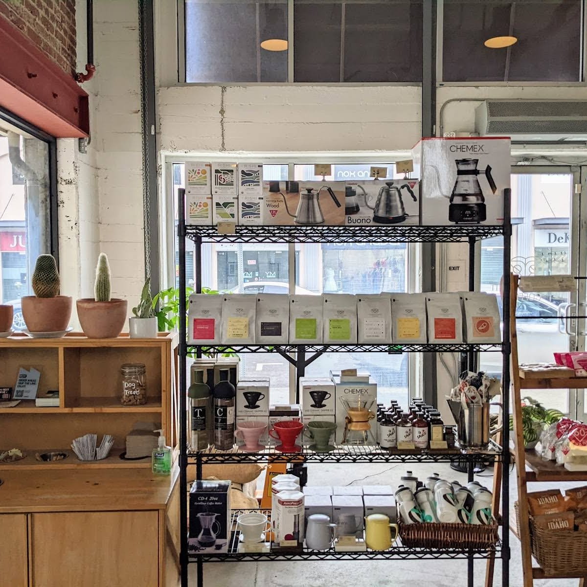 Cognoscenti Coffee Roasters specialty coffee shop in Los Angeles - photo 13