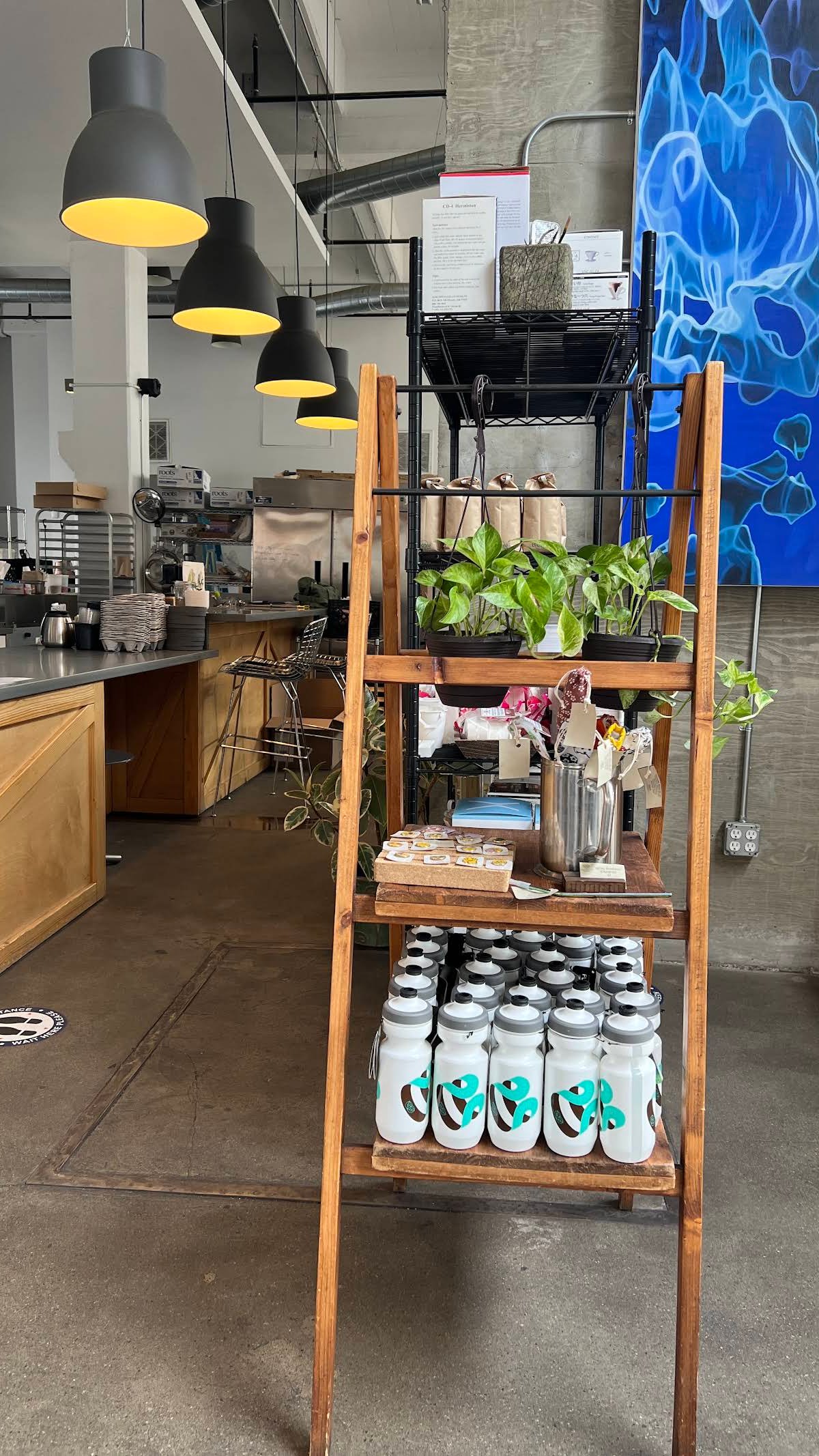 Cognoscenti Coffee Roasters specialty coffee shop in Los Angeles - photo 9