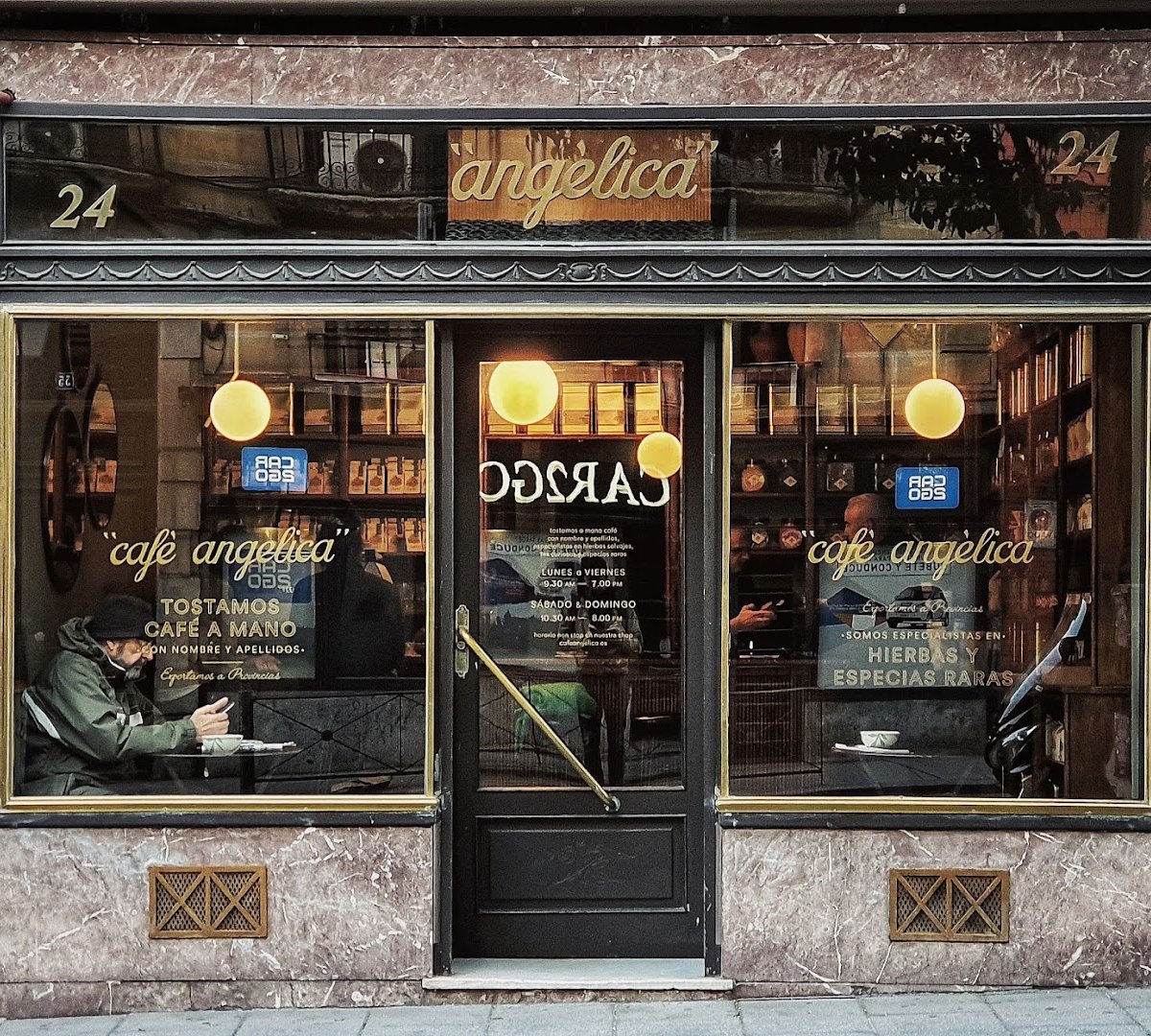 Café Angélica specialty coffee shop in Madrid - photo 3