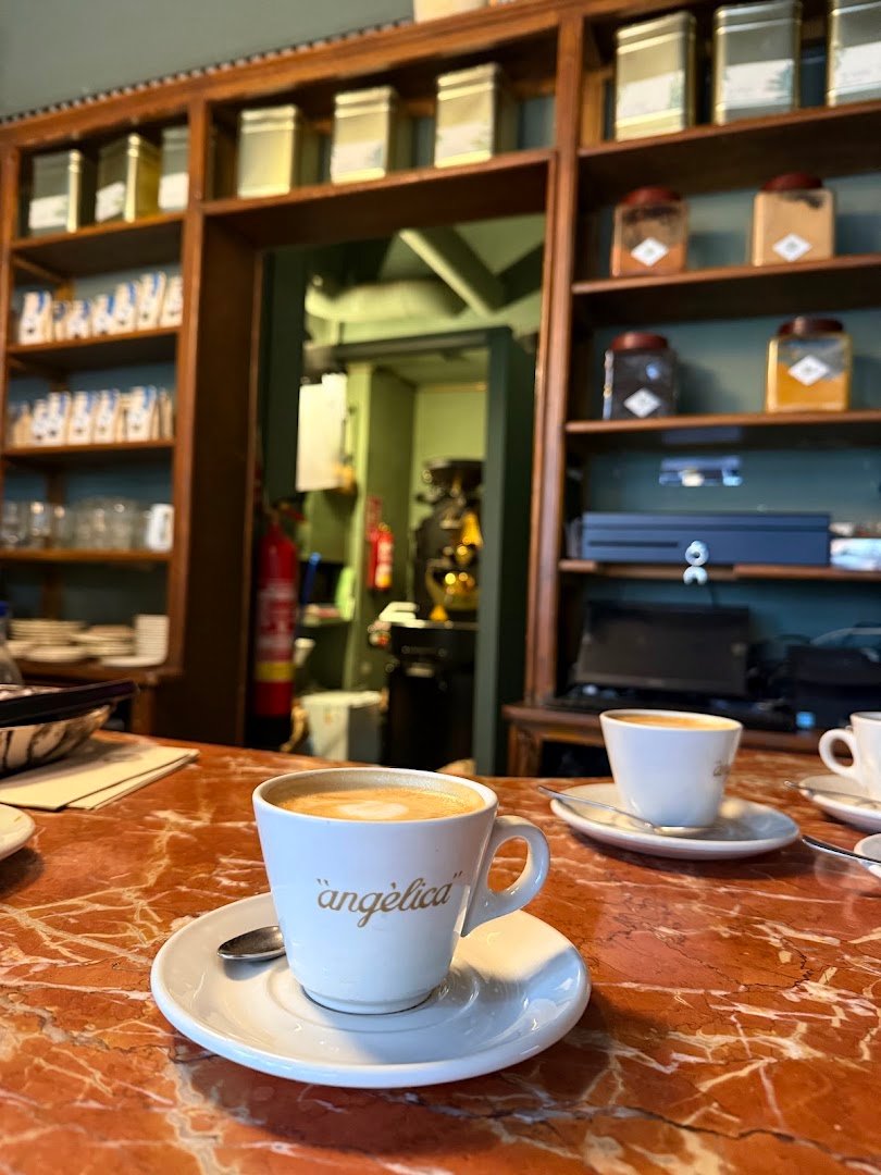 Café Angélica specialty coffee shop in Madrid - photo 7