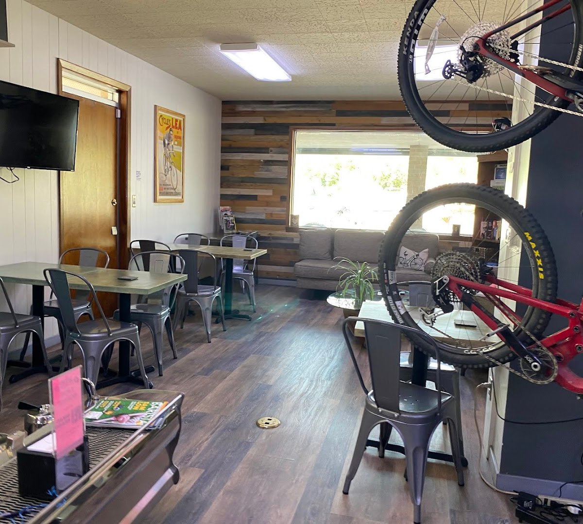 Bikes and Beans specialty coffee shop in Boise - photo 11