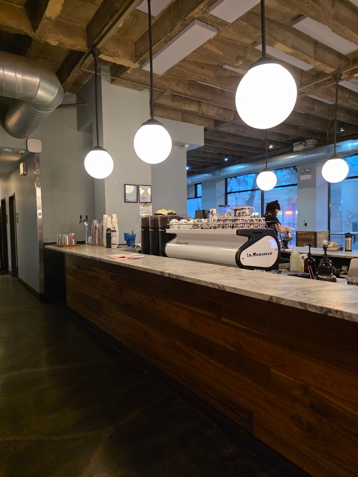 La Colombe Coffee Workshop specialty coffee shop in Chicago - photo 4