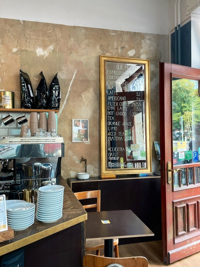 Kiez Kaffee Kraft specialty coffee shop in Berlin - photo 9