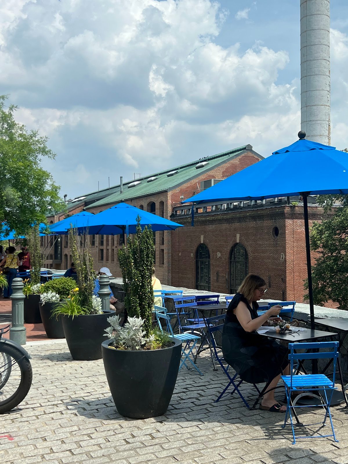 Blue Bottle Coffee specialty coffee shop in Washington, D.C. - photo 5