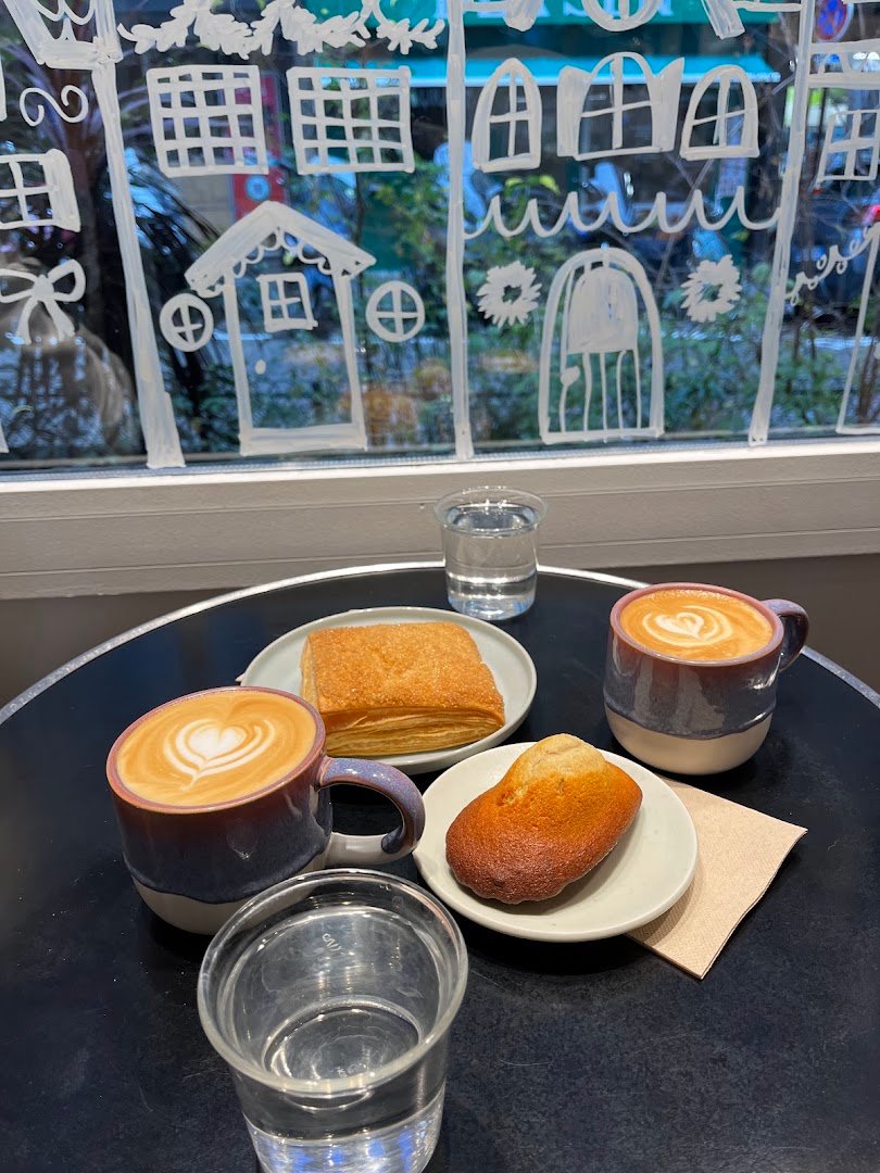 Mon Loup Coffee specialty coffee shop in Paris - photo 2