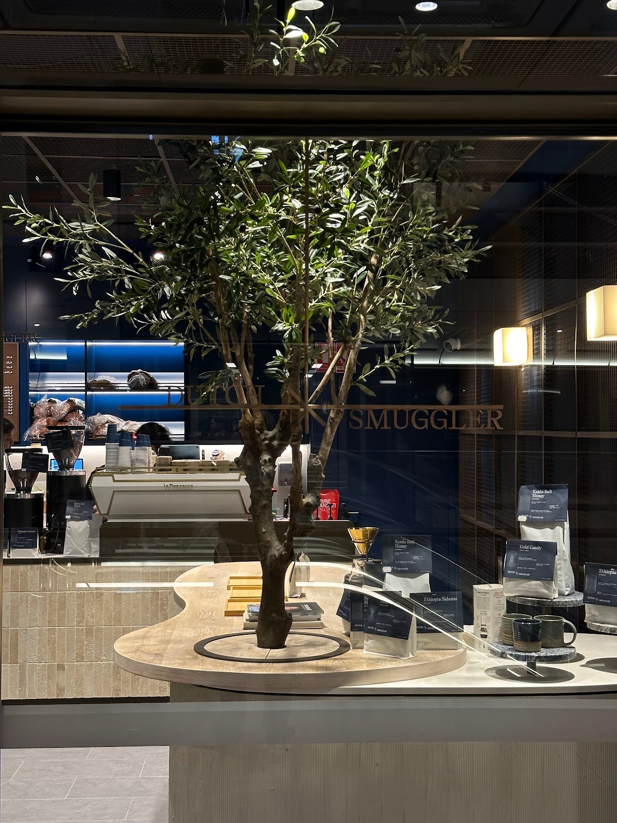 Dutch Smuggler Martin Place specialty coffee shop in Sydney - photo 6