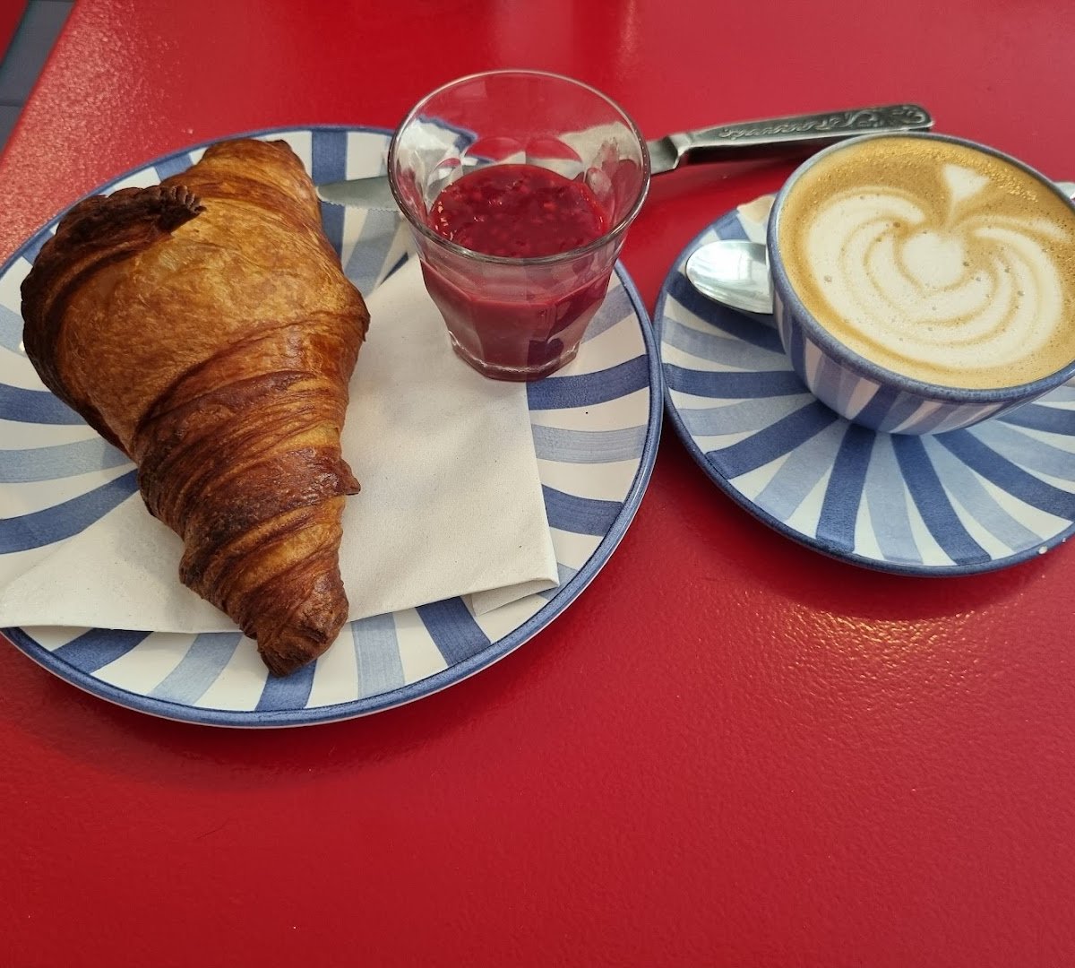 Kajumi specialty coffee shop in Berlin - photo 7