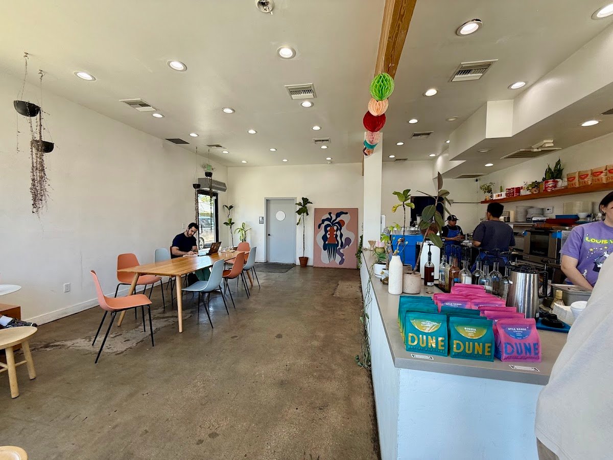 Eyes Peeled Coffee specialty coffee shop in Los Angeles - photo 6