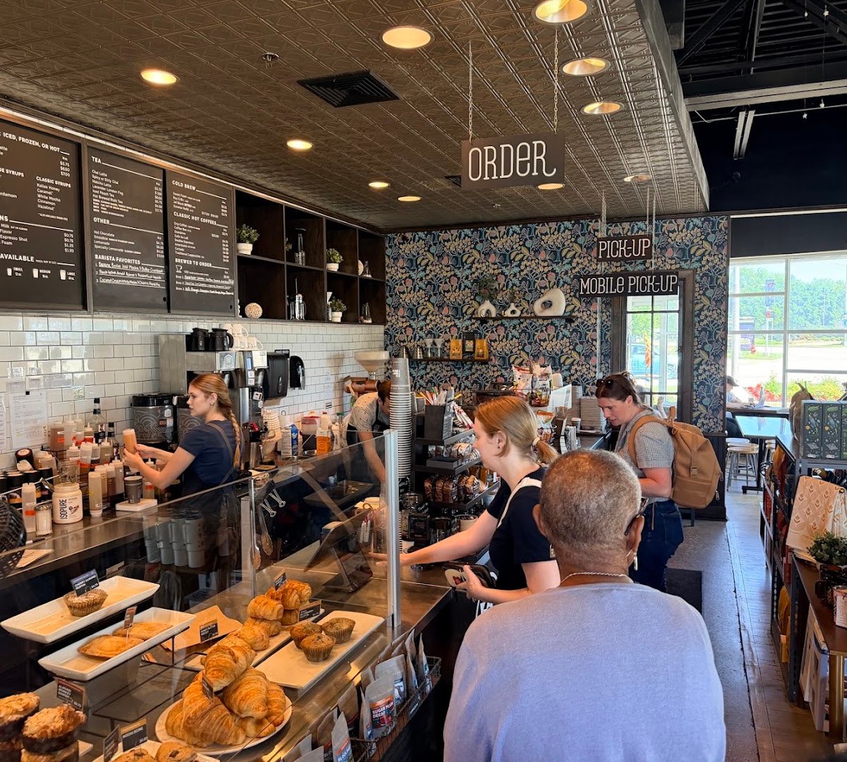 Interior of Stone Creek Coffee - Glendale, specialty coffee shop in Milwaukee