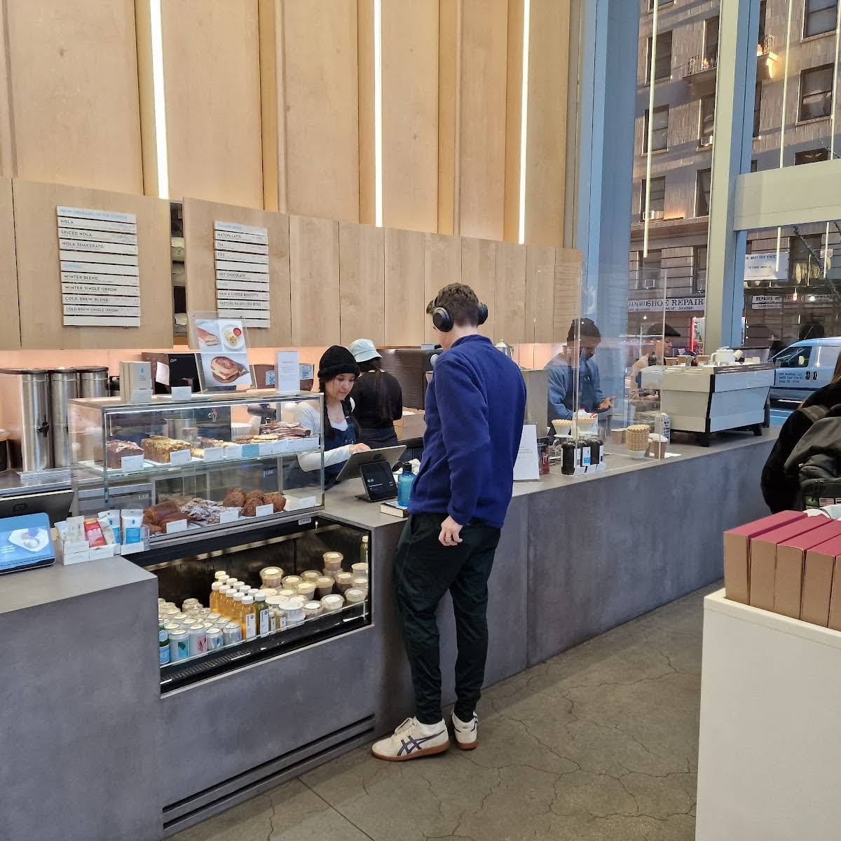 Blue Bottle Coffee specialty coffee shop in New York - photo 5