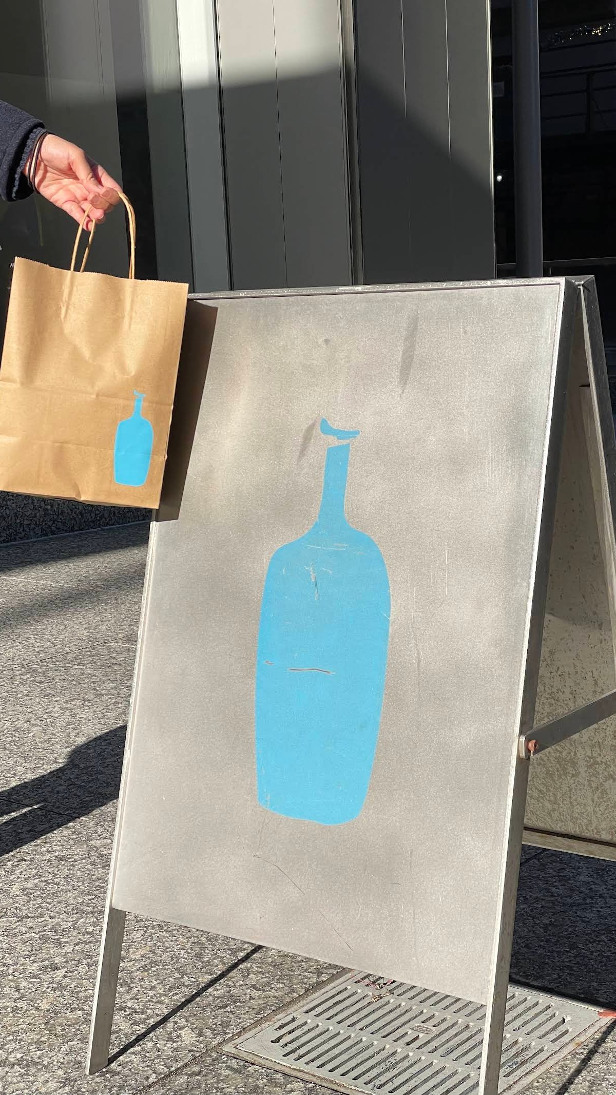 Blue Bottle Coffee specialty coffee shop in New York - photo 7