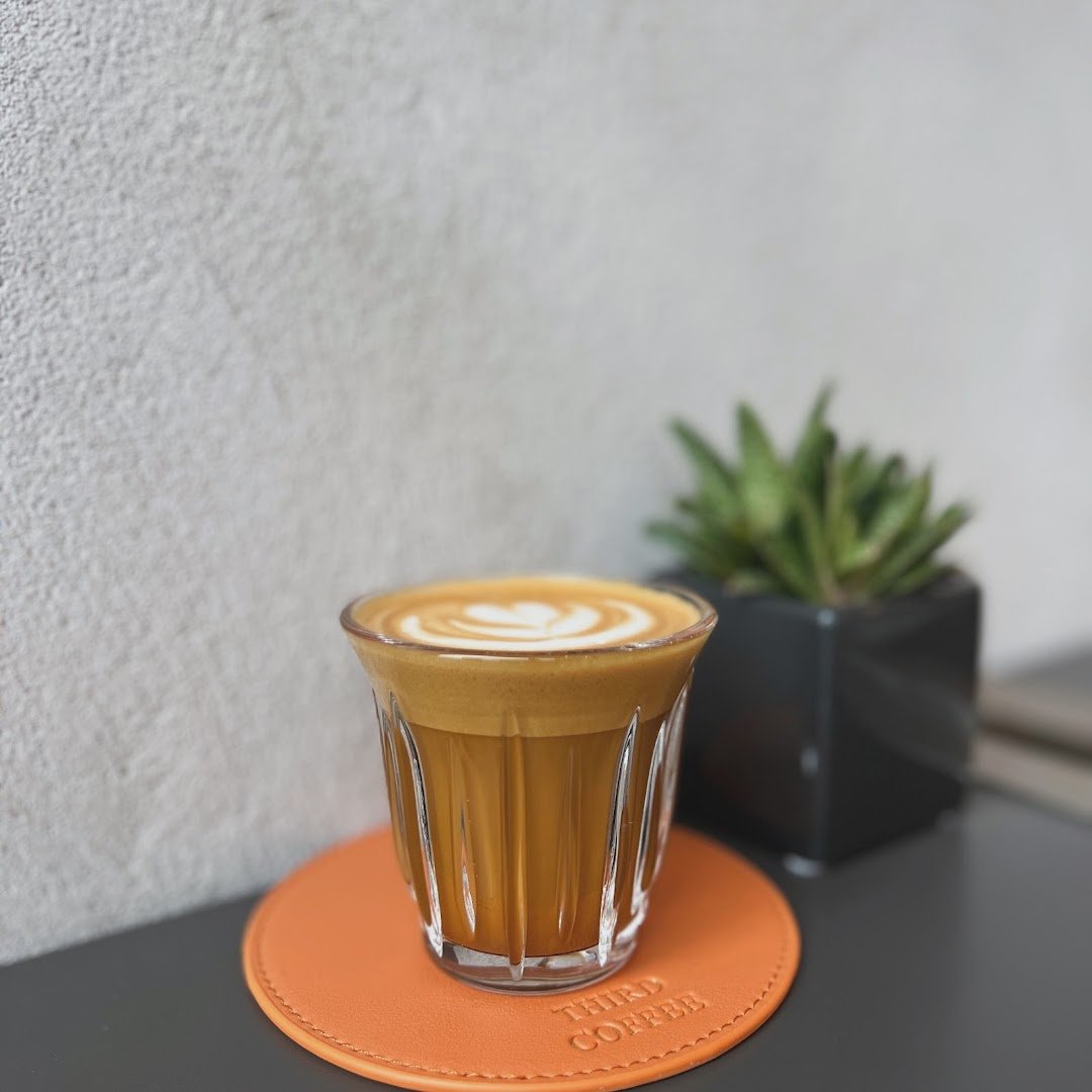 Third Coffee specialty coffee shop in London - photo 5