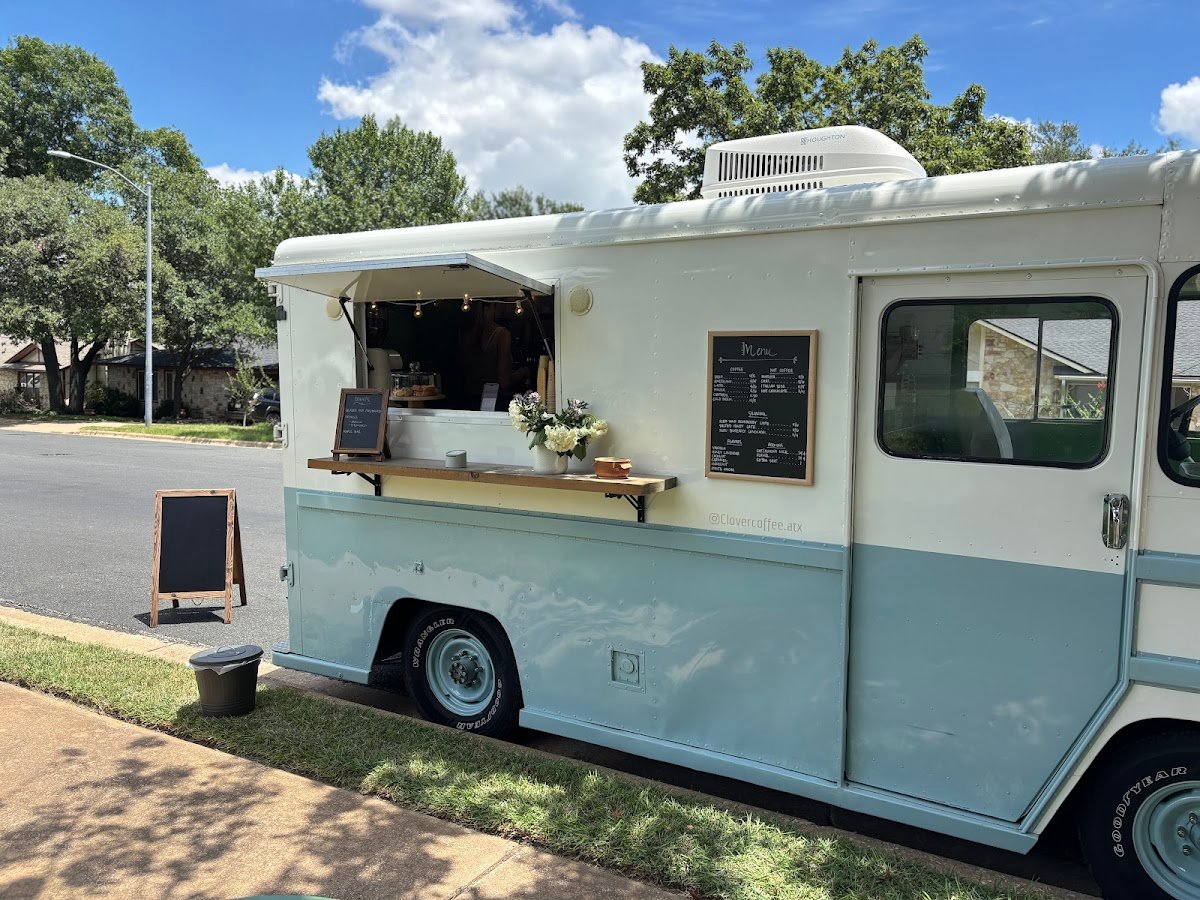 Clover Coffee specialty coffee shop in Austin - photo 2