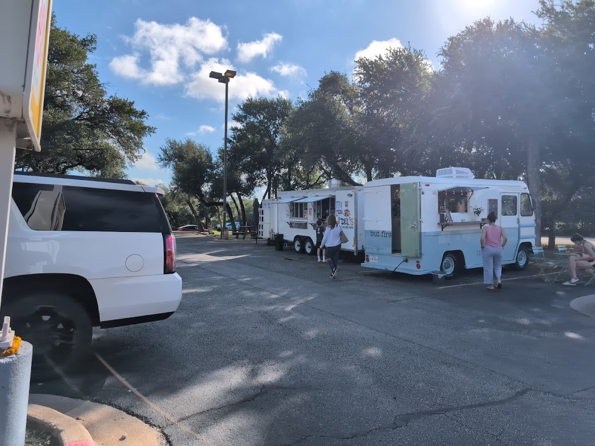 Clover Coffee specialty coffee shop in Austin - photo 4