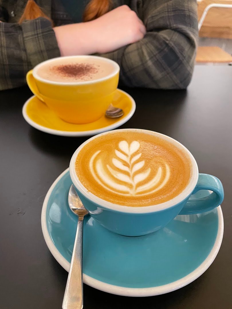 Coffee at Cairngorm Coffee, specialty coffee shop in Edinburgh
