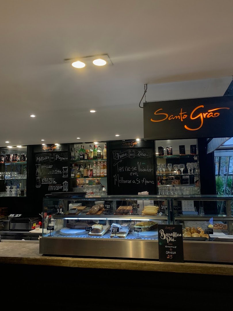 Interior of Santo Grão - Vila Madalena, specialty coffee shop in São Paulo