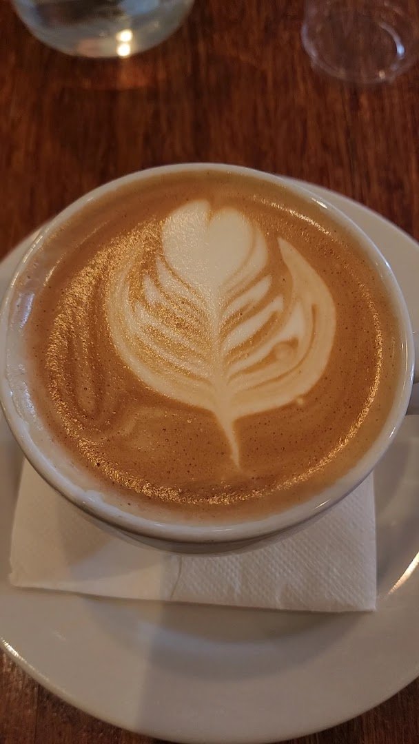 Spoons specialty coffee shop in Baltimore - photo 2