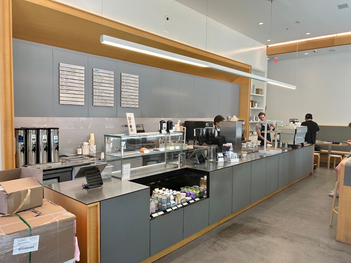 Blue Bottle Coffee specialty coffee shop in Boston - photo 4