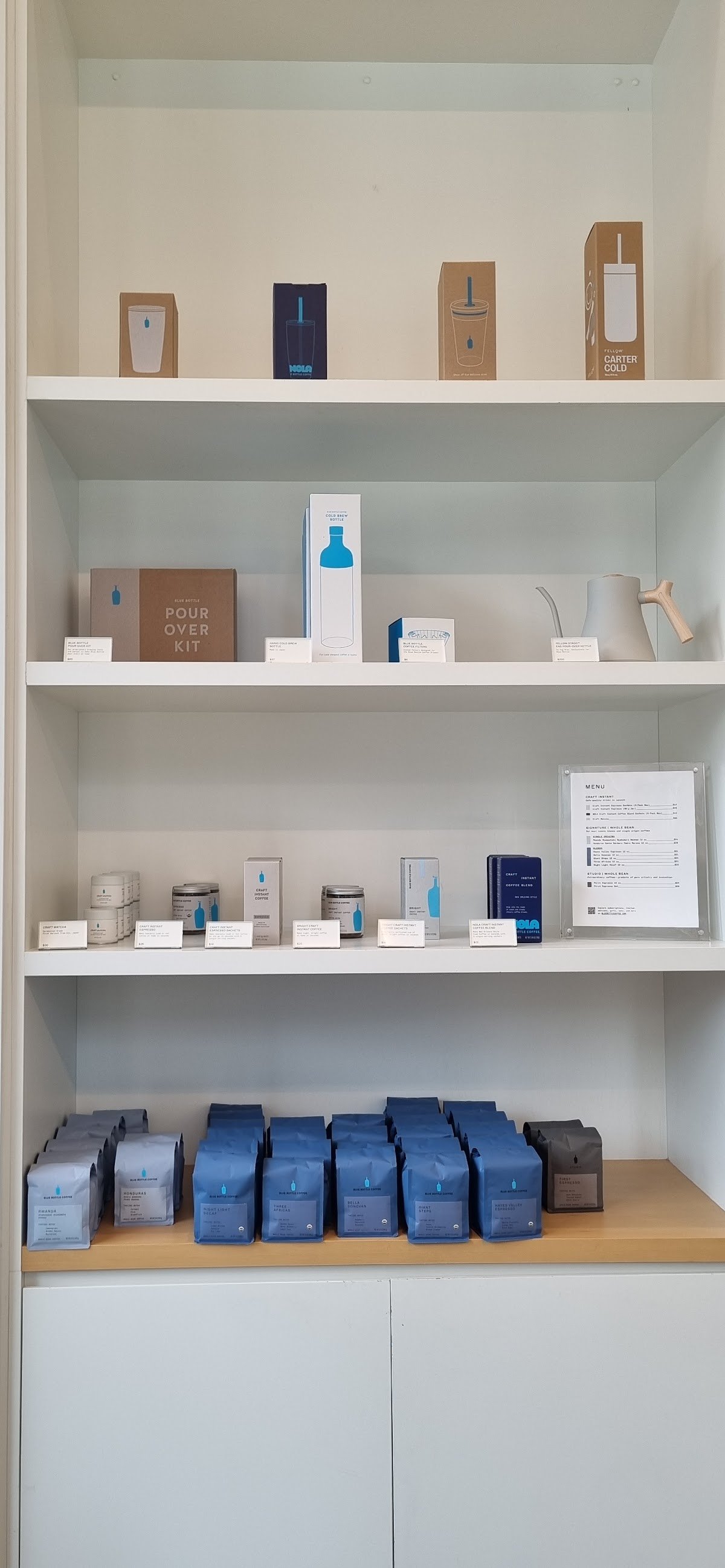 Blue Bottle Coffee specialty coffee shop in Boston - photo 5