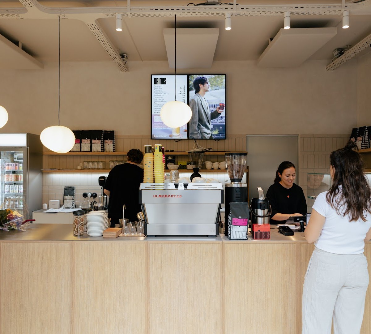 The Miners Сoffee Oud-West specialty coffee shop in Amsterdam - photo 3