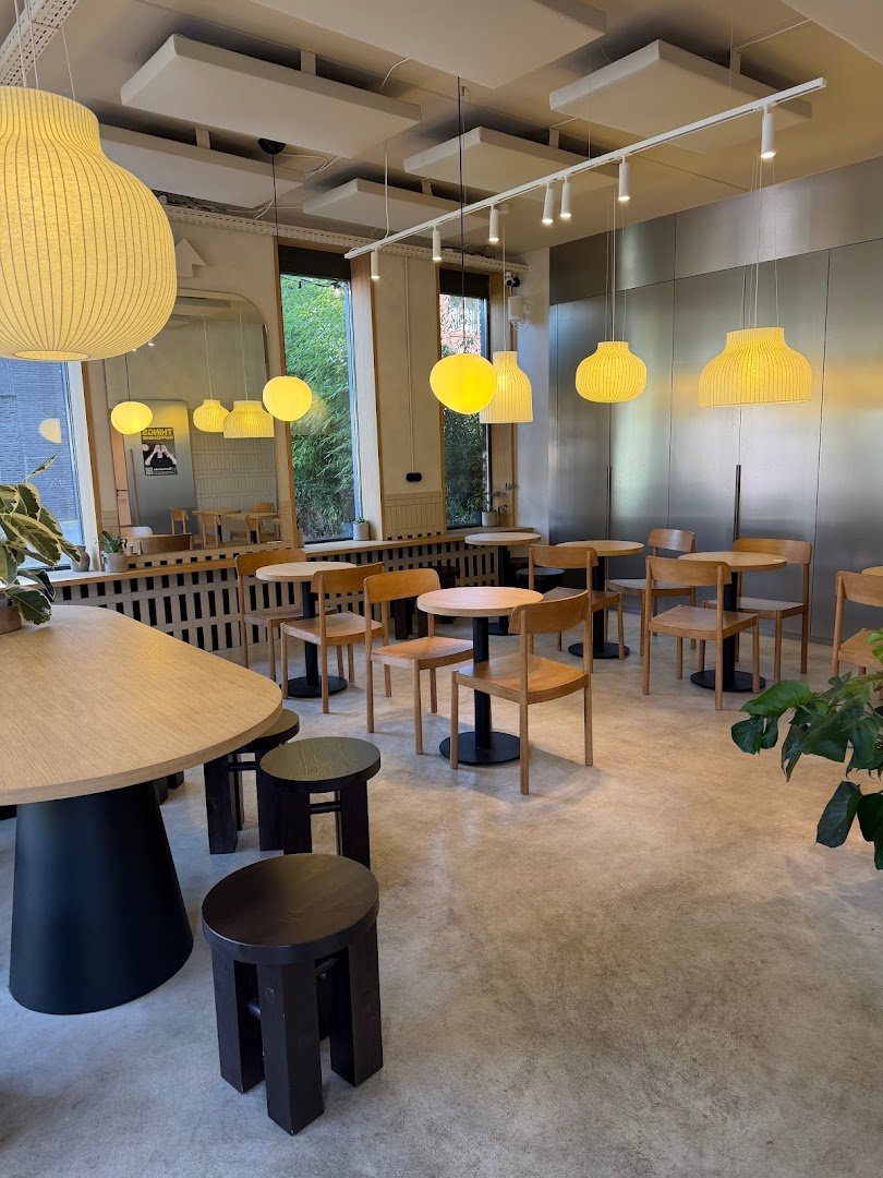 The Miners Сoffee Oud-West specialty coffee shop in Amsterdam - photo 7