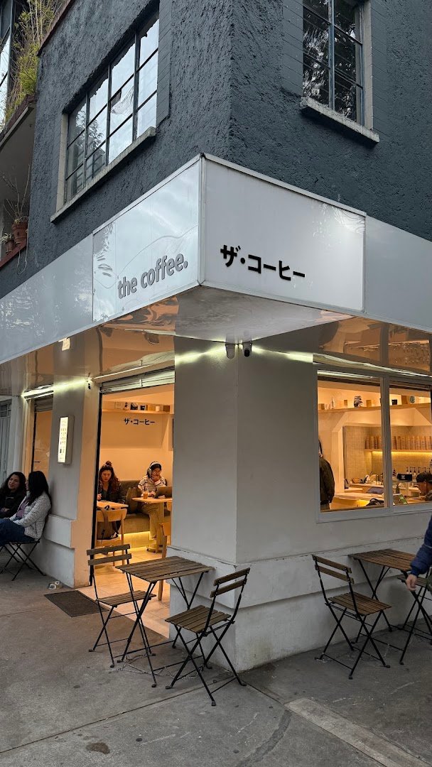 Storefront of The Coffee Roma Sur, specialty coffee shop in Mexico City