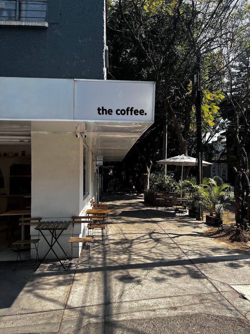 Storefront of The Coffee Roma Sur, specialty coffee shop in Mexico City