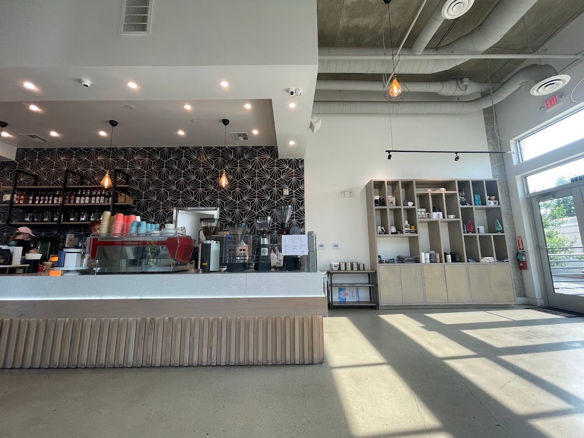 Luce Coffee Roasters specialty coffee shop in Houston - photo 3