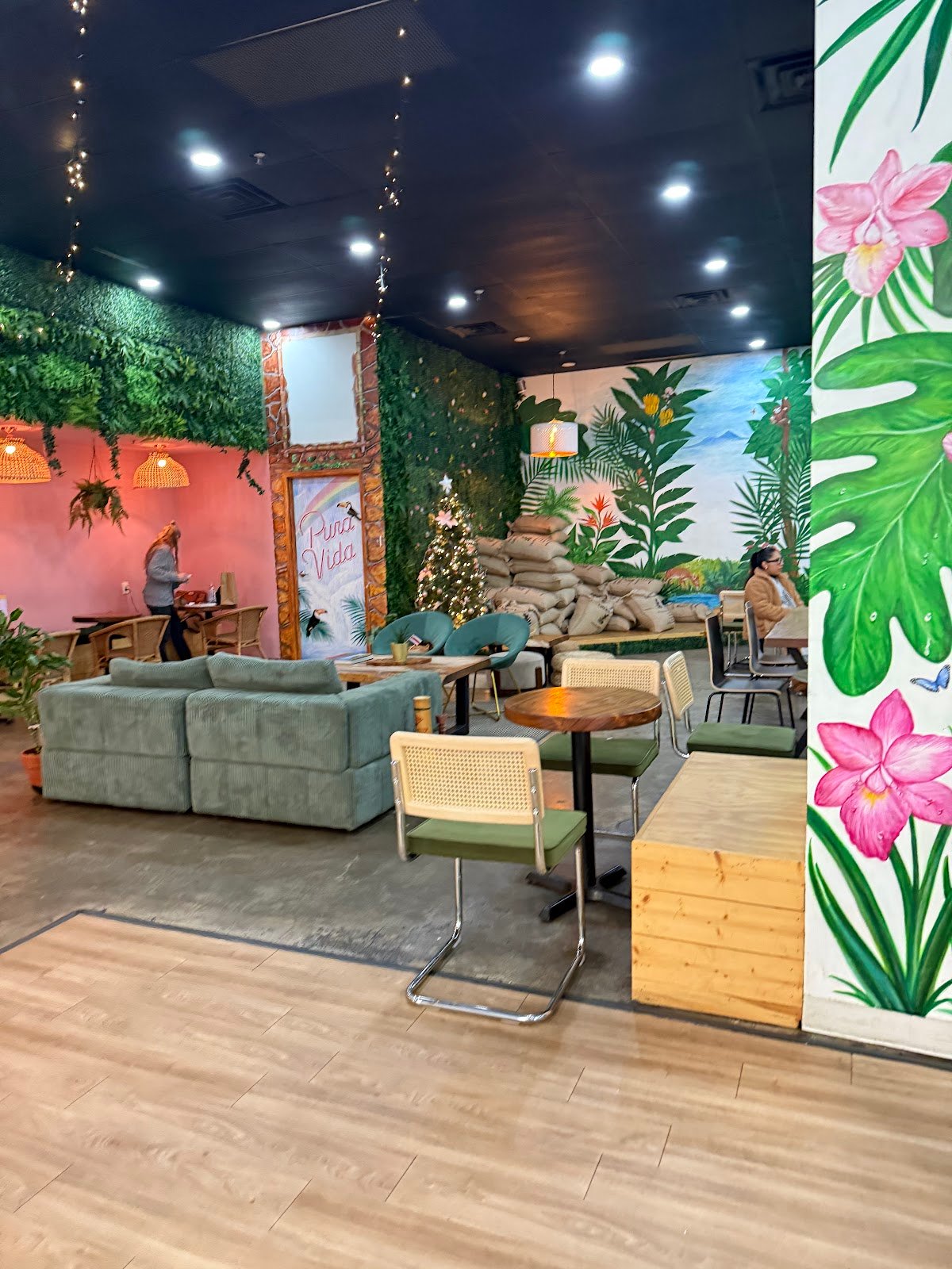 The Berni Bean Coffee Company specialty coffee shop in Dallas - photo 4