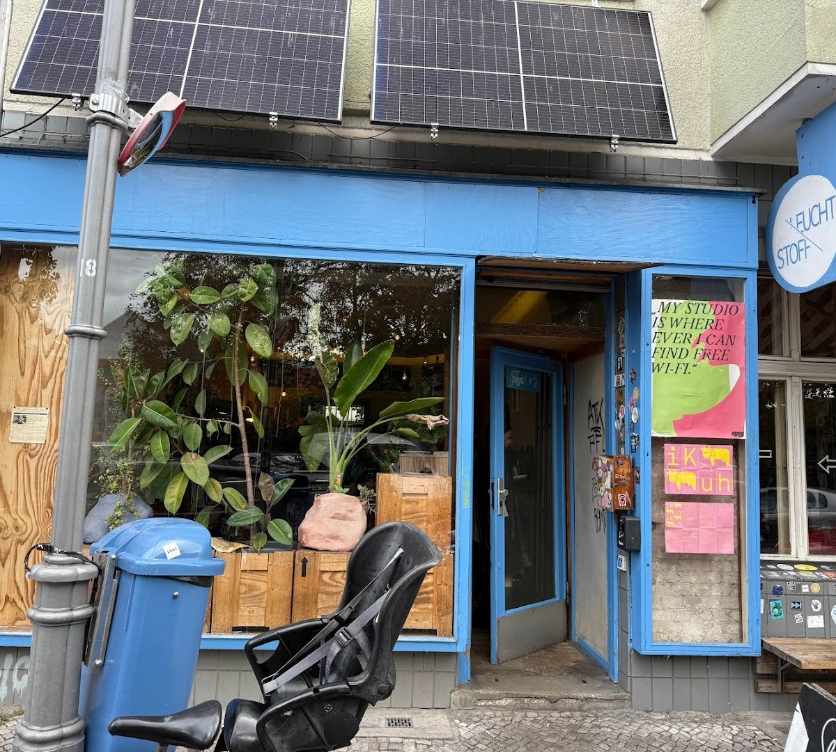 Leuchtstoff - Kaffeebar und Bakery specialty coffee shop in Berlin - photo 5