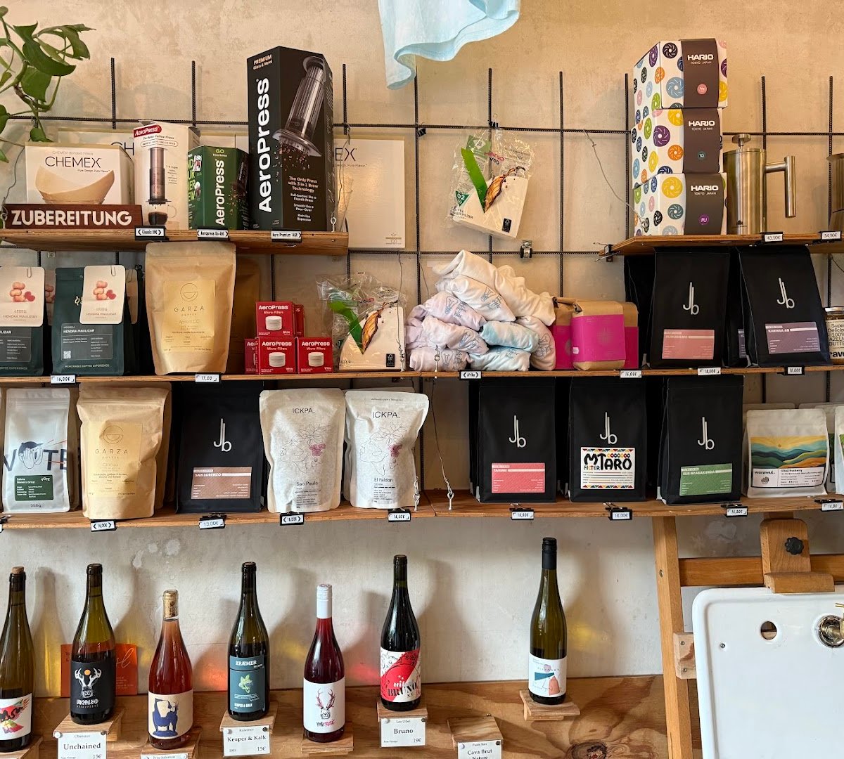 Leuchtstoff - Kaffeebar und Bakery specialty coffee shop in Berlin - photo 6