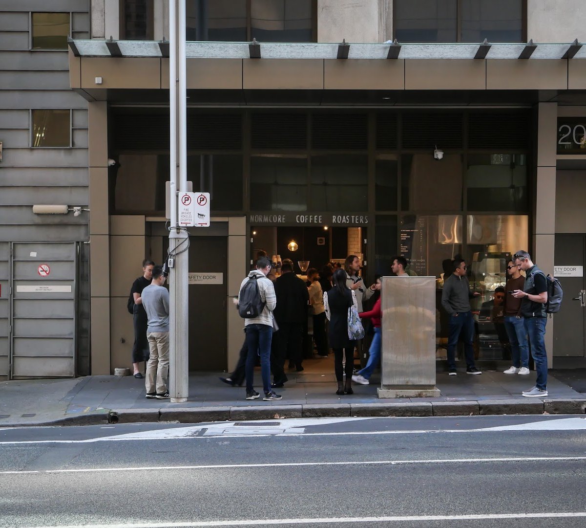 Normcore specialty coffee shop in Sydney - photo 9