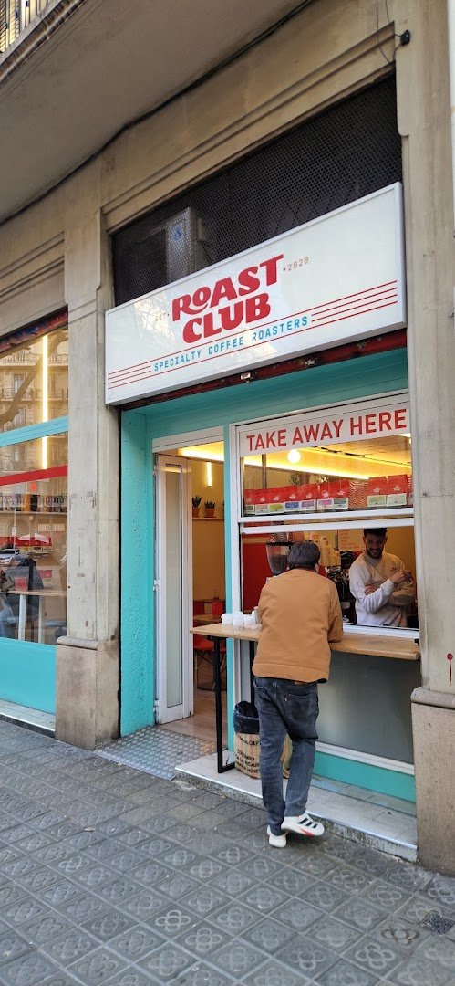Roast Club Café specialty coffee shop in Barcelona - photo 2
