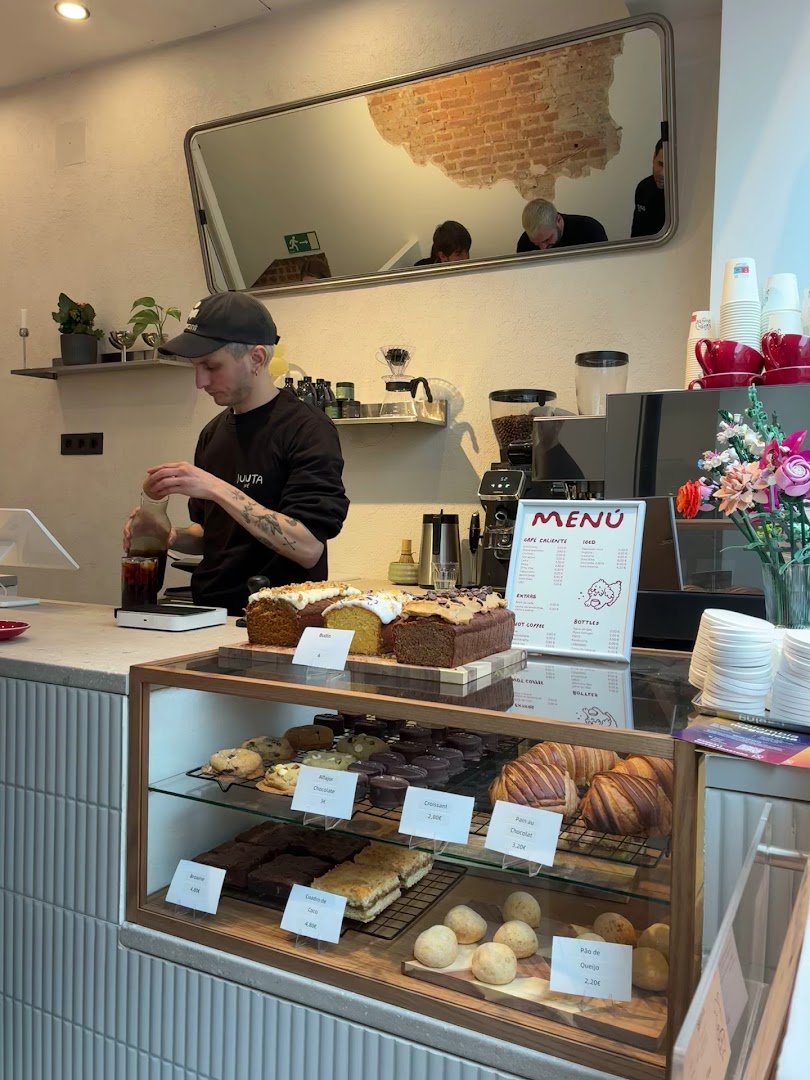 Junta Café - Specialty coffee specialty coffee shop in Madrid - photo 10