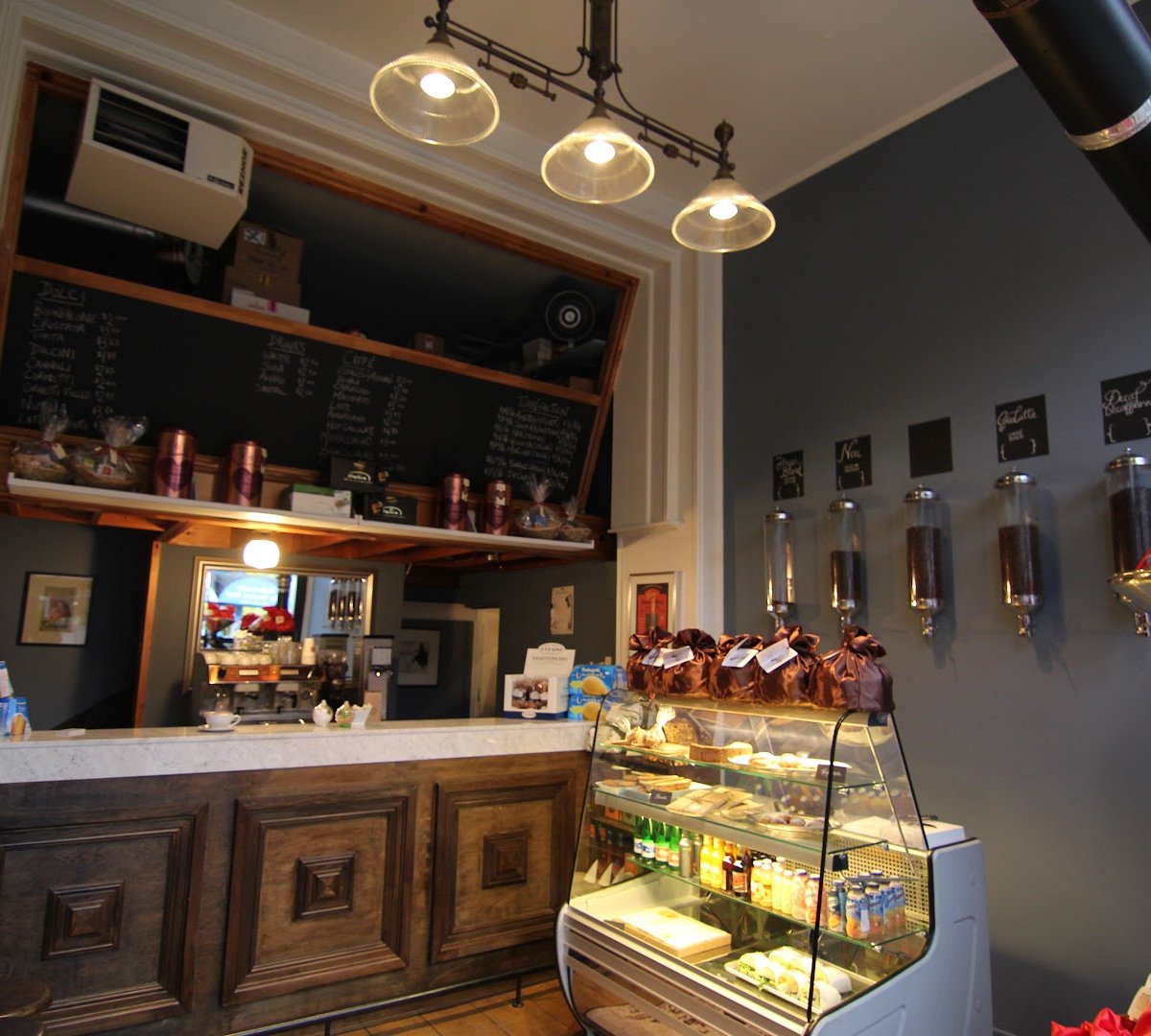 Interior of Café de' Mercanti, specialty coffee shop in Montreal