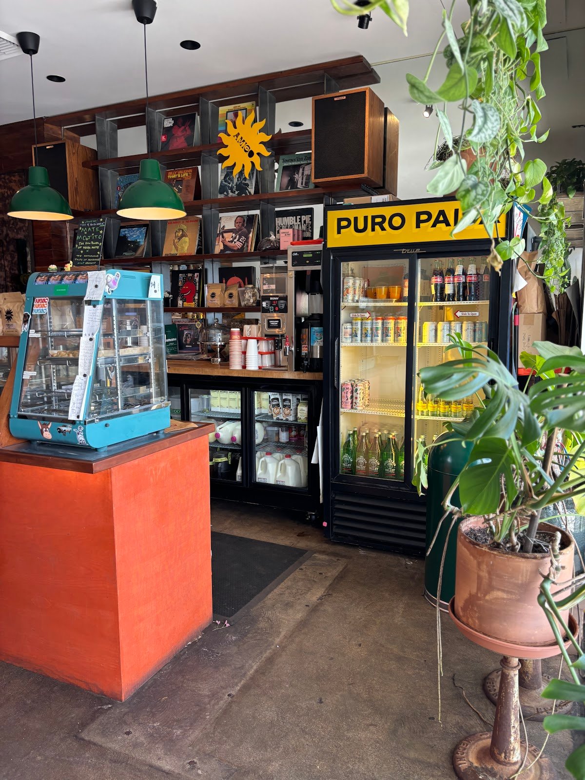 Paisita Cafe specialty coffee shop in Los Angeles - photo 2