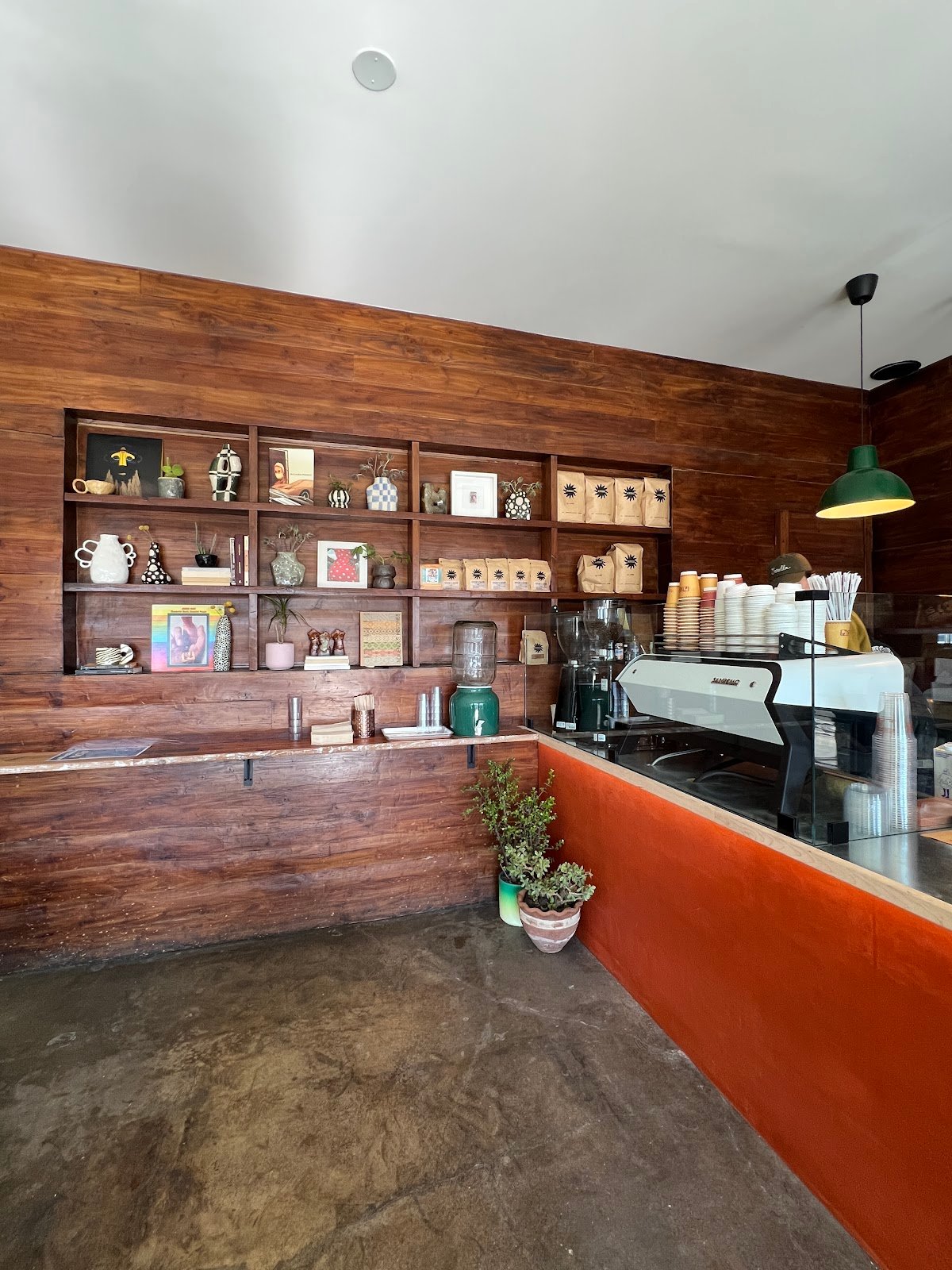 Paisita Cafe specialty coffee shop in Los Angeles - photo 6